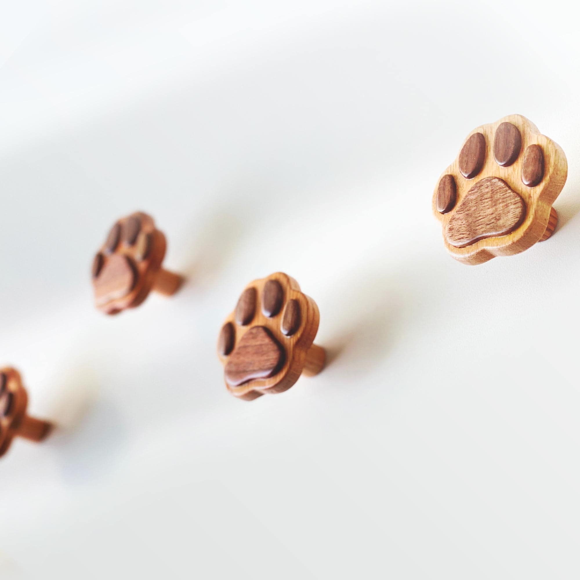 Wood Coat Wall Hook Dog Paw Leash Accessories Storage Holder Mounted Rustic Wooden Hat Cap Towel Rack Hanger Farmhouse Decorative Room Décor